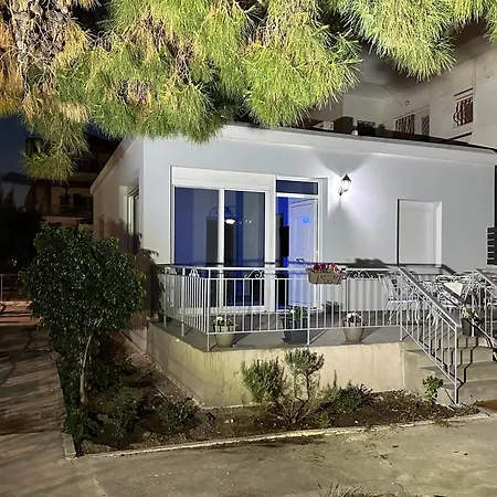 Sofia - Corinthia * Agioi Theodoroi (Corinthia)